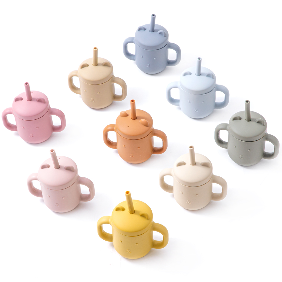 Snack Cup Toddler - 赤ちゃん用シリコンストローカップ、Bpaフリー、ポータブルフィーディングカップ、子供用漏れ防止、学習ドリンクカップ、食器、漫画の形、1個