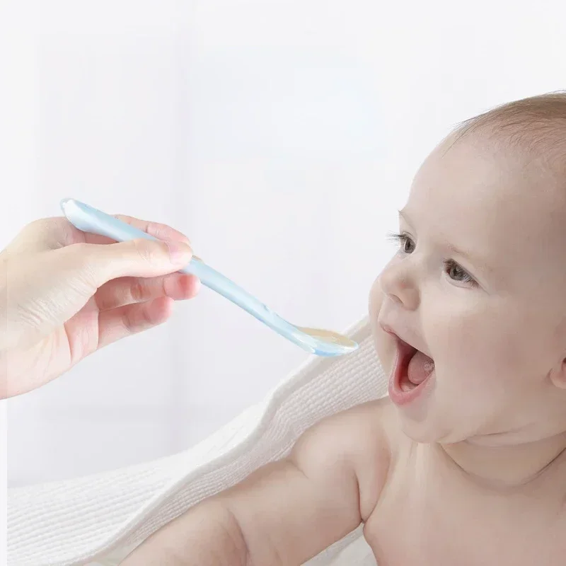 ソフトシリコンベビースプーン幼児補完食給餌トレーニングスプー - Baby Food Utensils のレビューと価格
